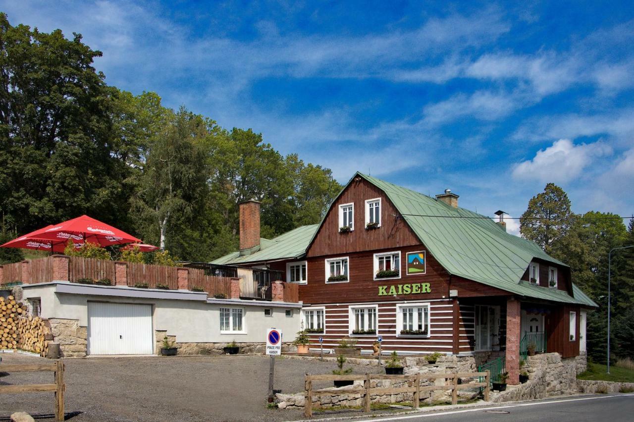 Rodinny Hotel Kaiser Десна Екстер'єр фото