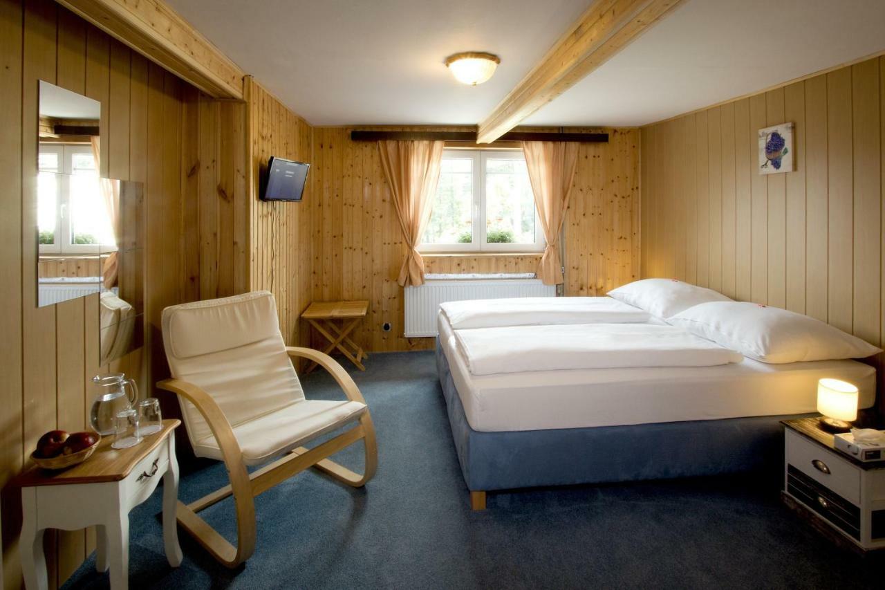Rodinny Hotel Kaiser Десна Екстер'єр фото